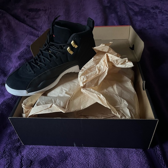 Og Jordan retro 12s
Og box worn 1 time just for pictures - Picture 2 of 5